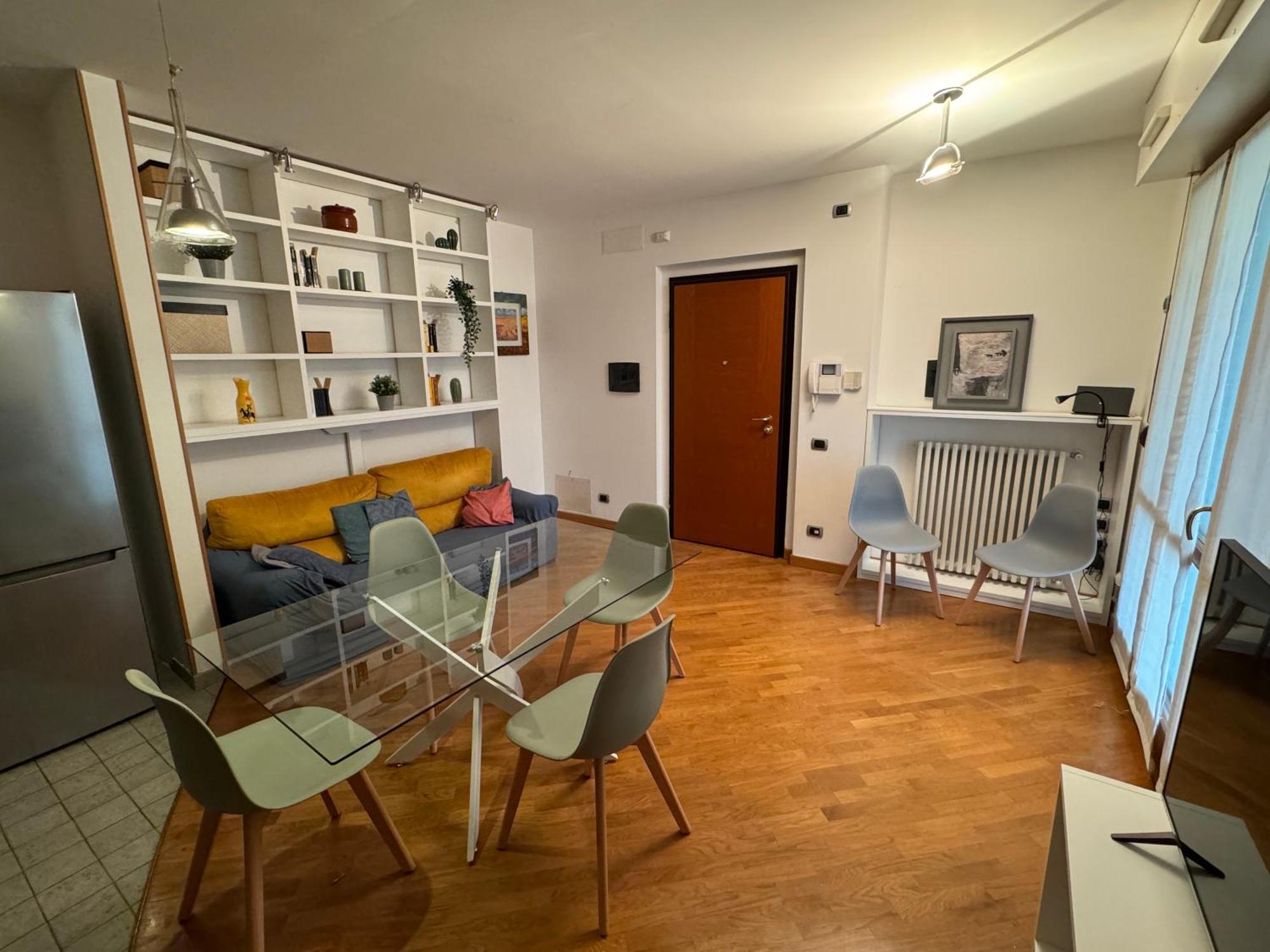 Caseospitali - Happy Family, Luminoso Trilocale Zona Leopolda Ottimo X4 Apartamento